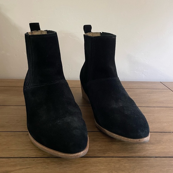 Hush Puppies Ankle Booties - Picture 2 of 16